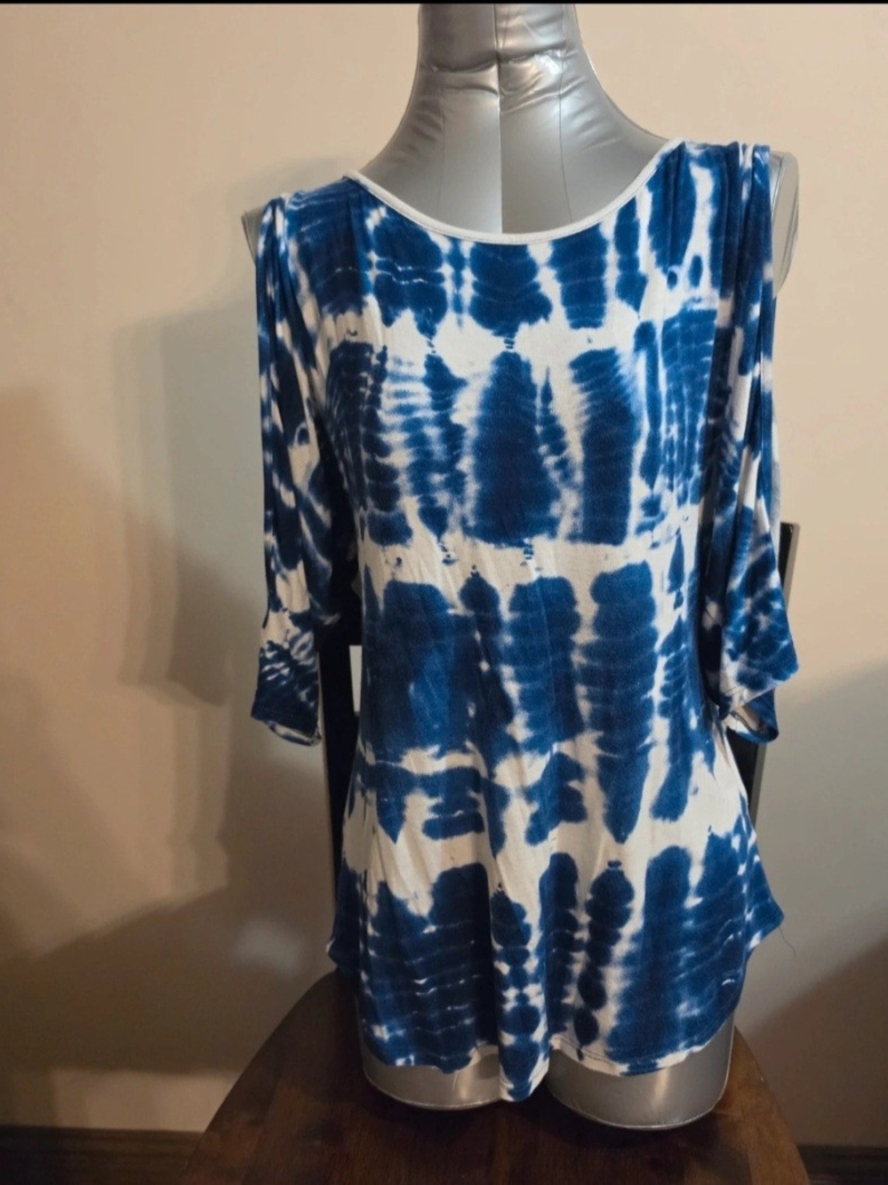 Women's Blue Tie-Dye Cold Shoulder Tee